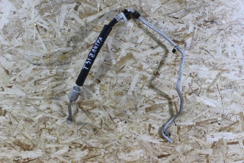 Трубка кондиционера Nissan Xtrail 2000—2007 92480JG500