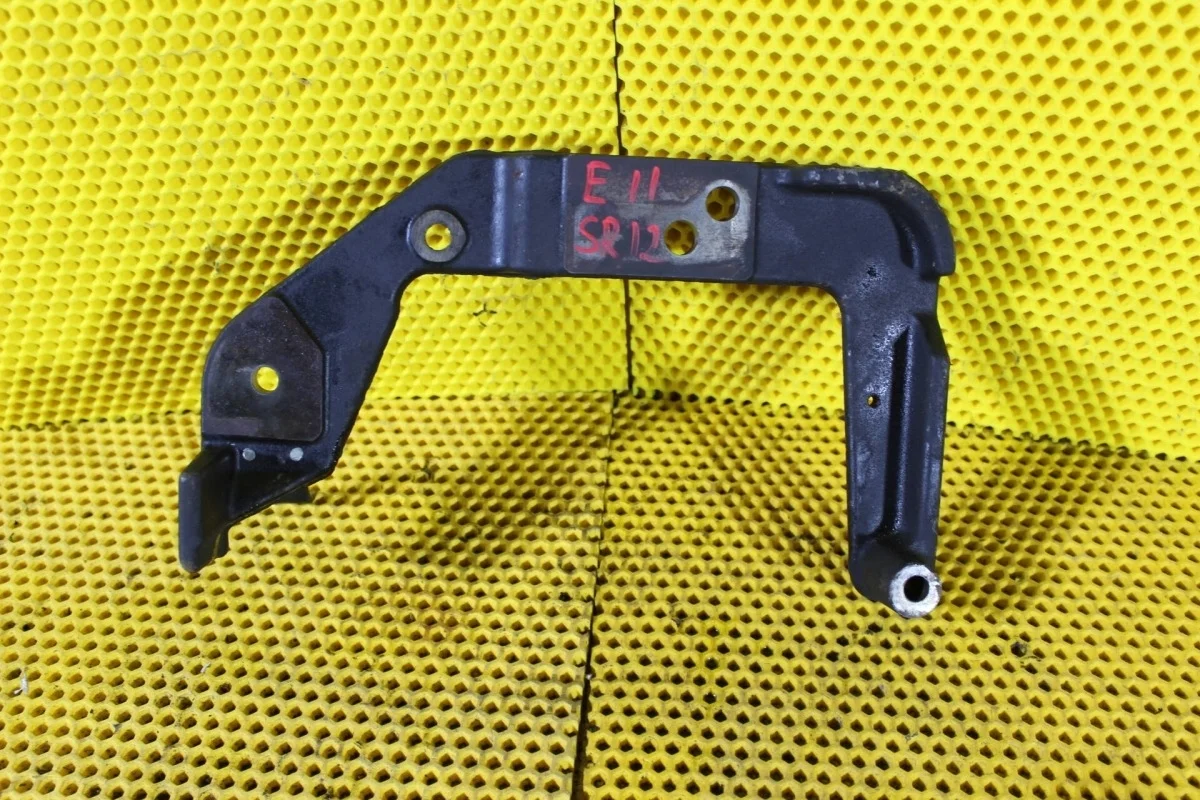 Кронштейн ДВС Nissan Note 11237AX600 E11, правый