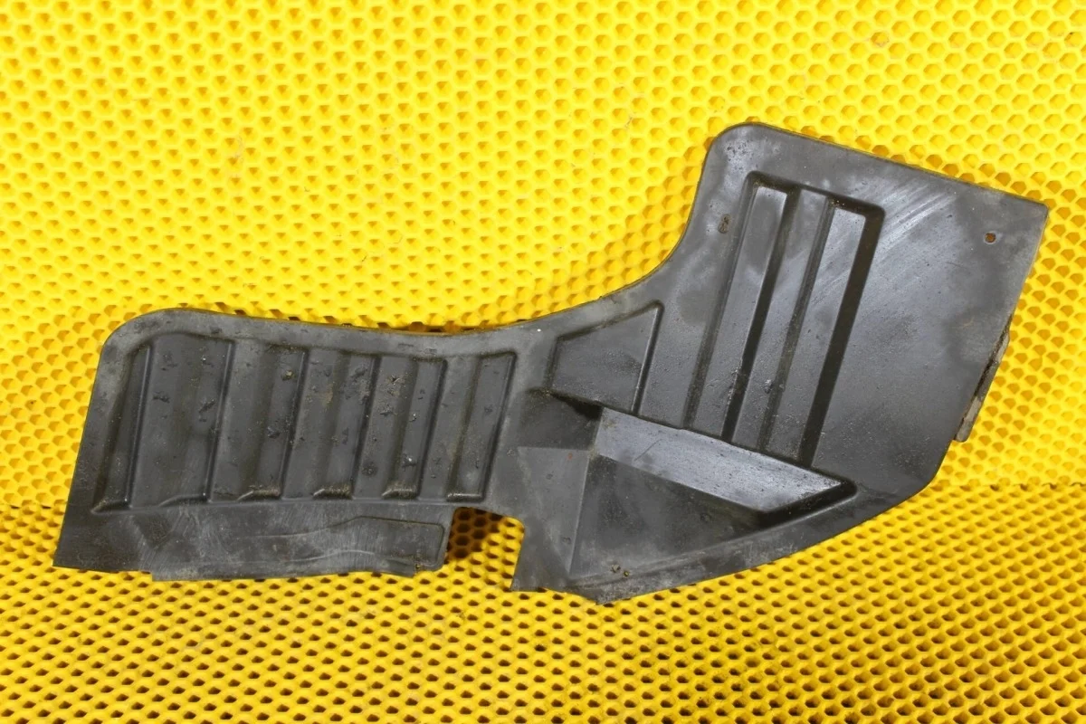 Подкрылок Nissan Juke 788161KA0A F15, задний