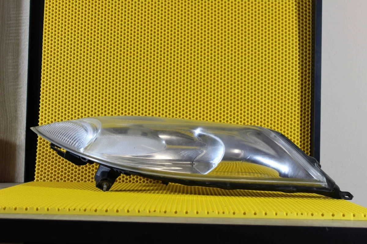 Габарит Nissan Juke 261251KL0B F15, левый