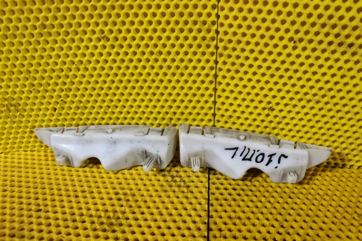 Кронштейн бампера Nissan Qashqai 62223JD000 J10E, задний