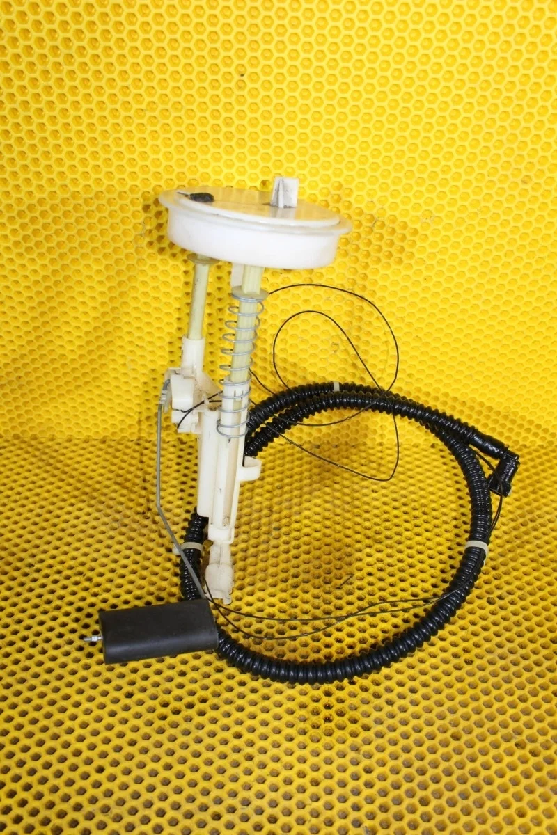 Насос топливный дополнительный Nissan Qashqai 25060JD02D J10