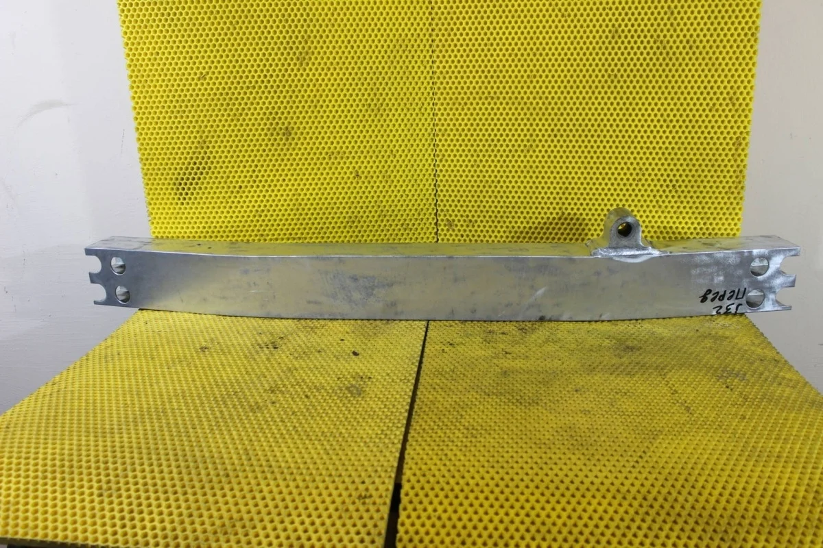 Усилитель бампера Nissan Teana 2011-2013 62030JN20B J32, передний