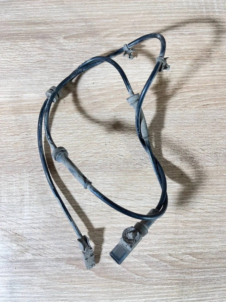 Датчик АБС Nissan March 47910AX000 K12, передний левый