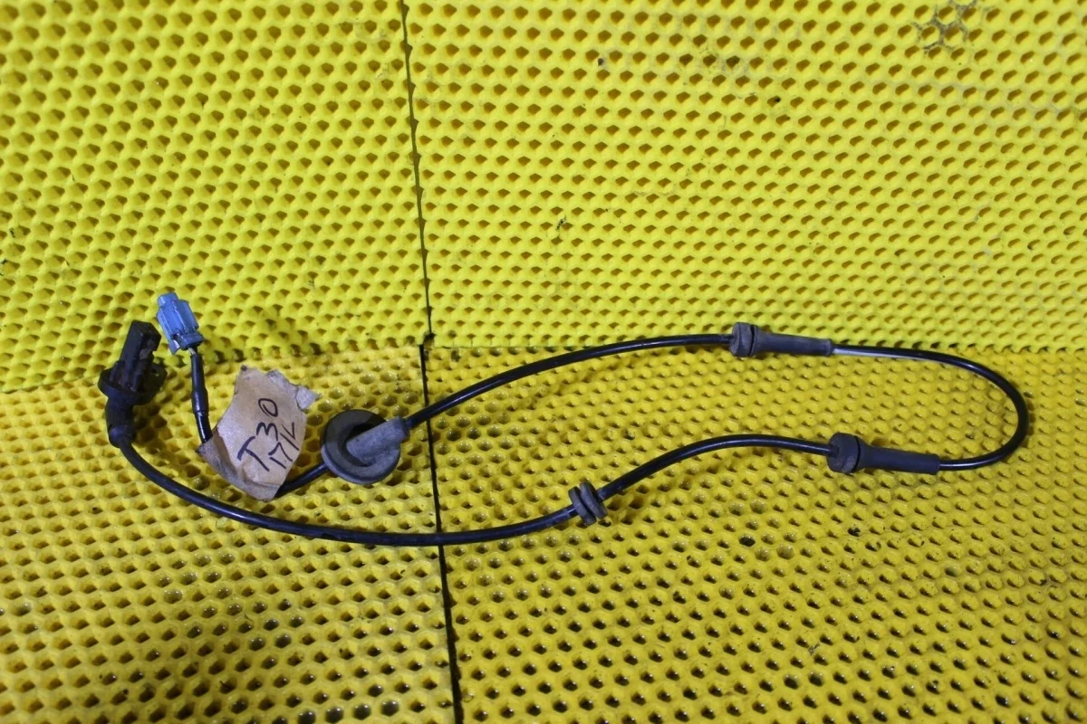 Датчик АБС Nissan Xtrail 47911EQ010 T30, передний левый