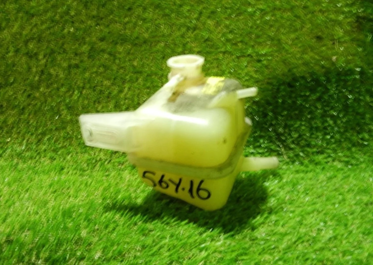 Бачок расширительный Nissan Xtrail 21711JG700 T31