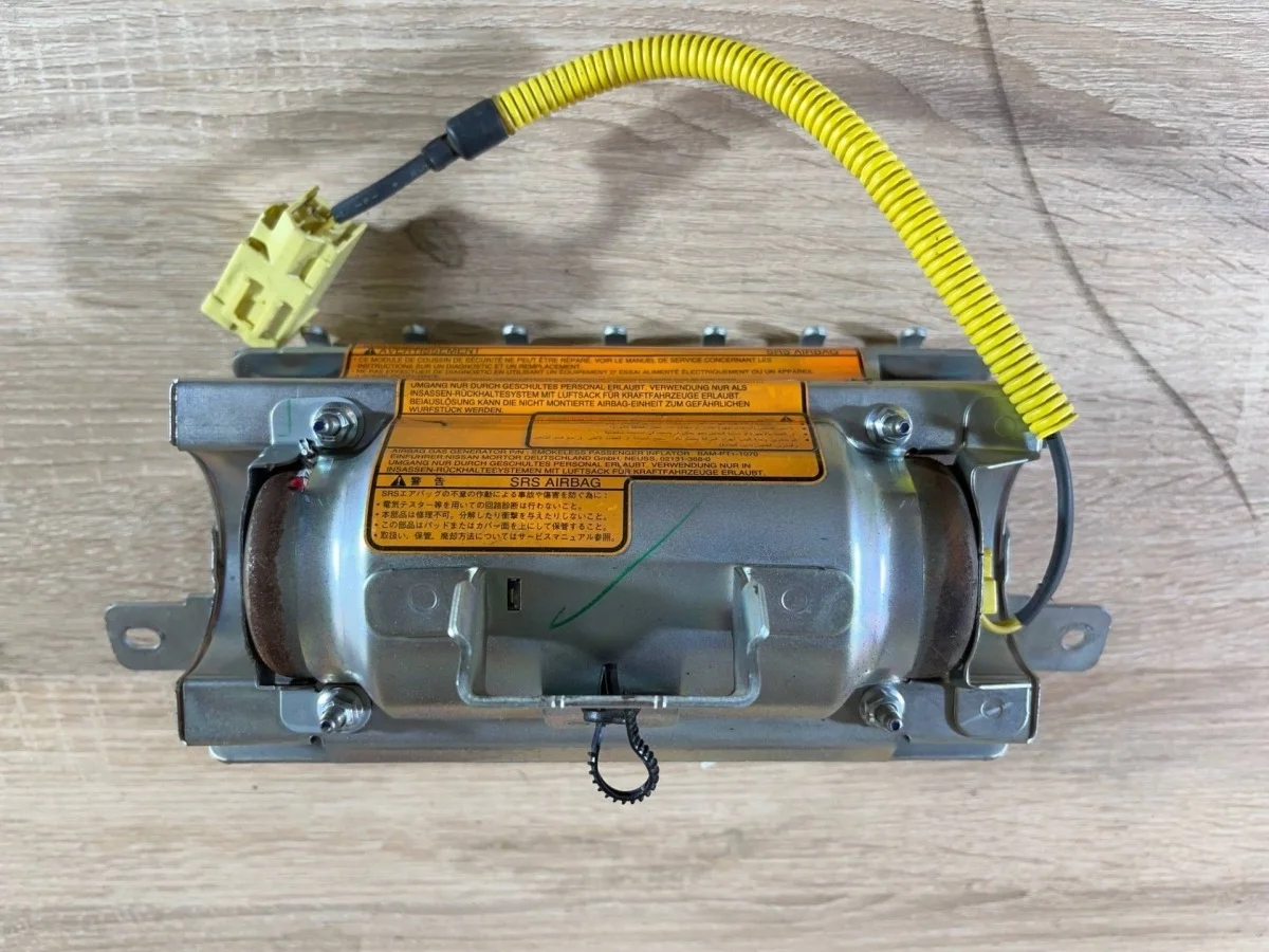 Подушка безопасности пассажира Nissan Patrol K851EVD200