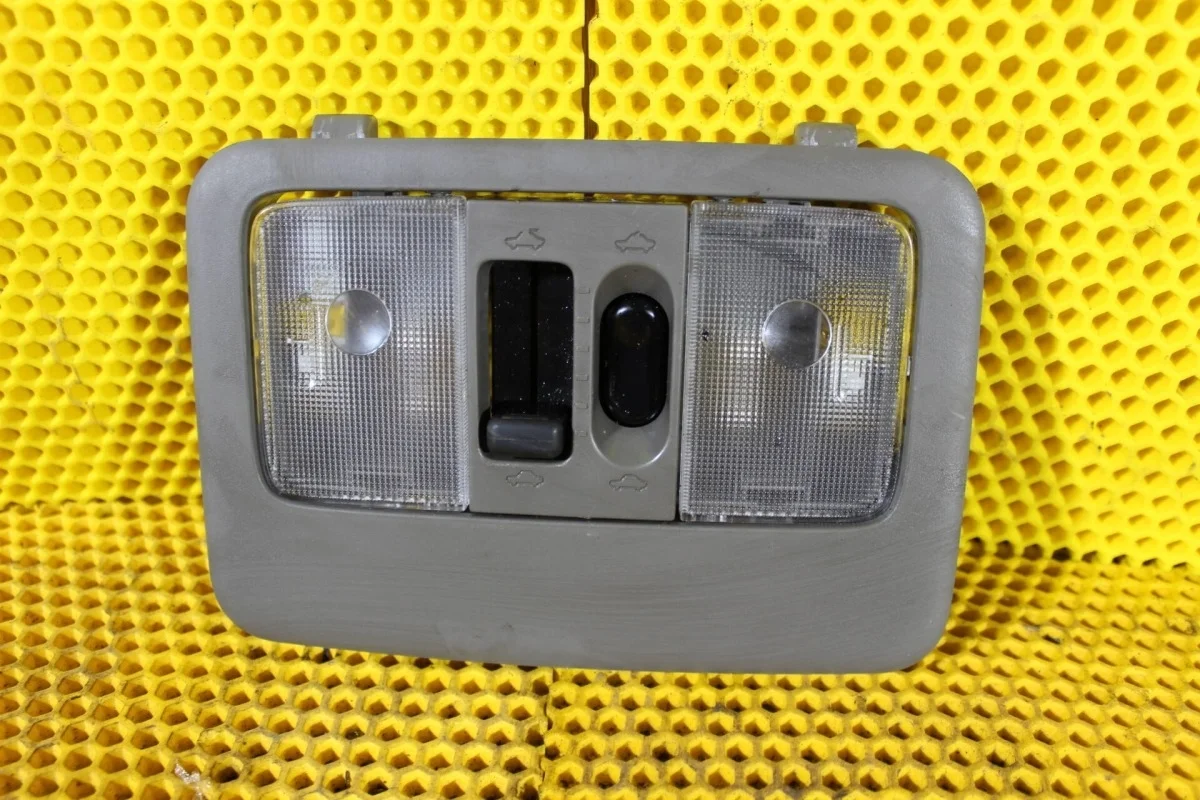 Плафон салонный Nissan Murano 2005 25450CA000