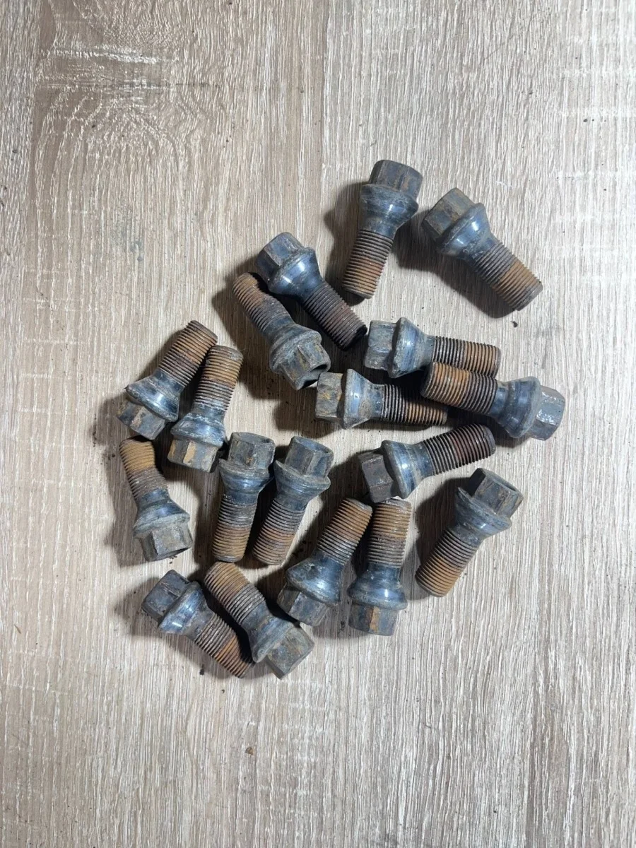 Болт колесный BMW X6 2010 36136781151 E71 N57S