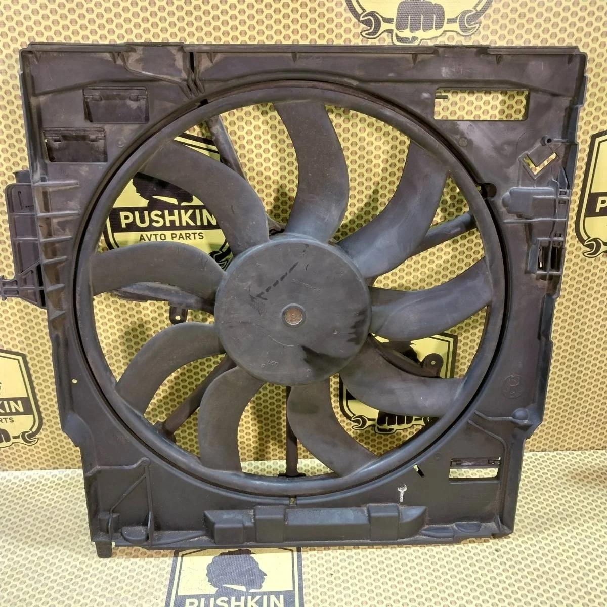 Вентилятор охлаждения Bmw X6 2010 17428618241 E71 N57S