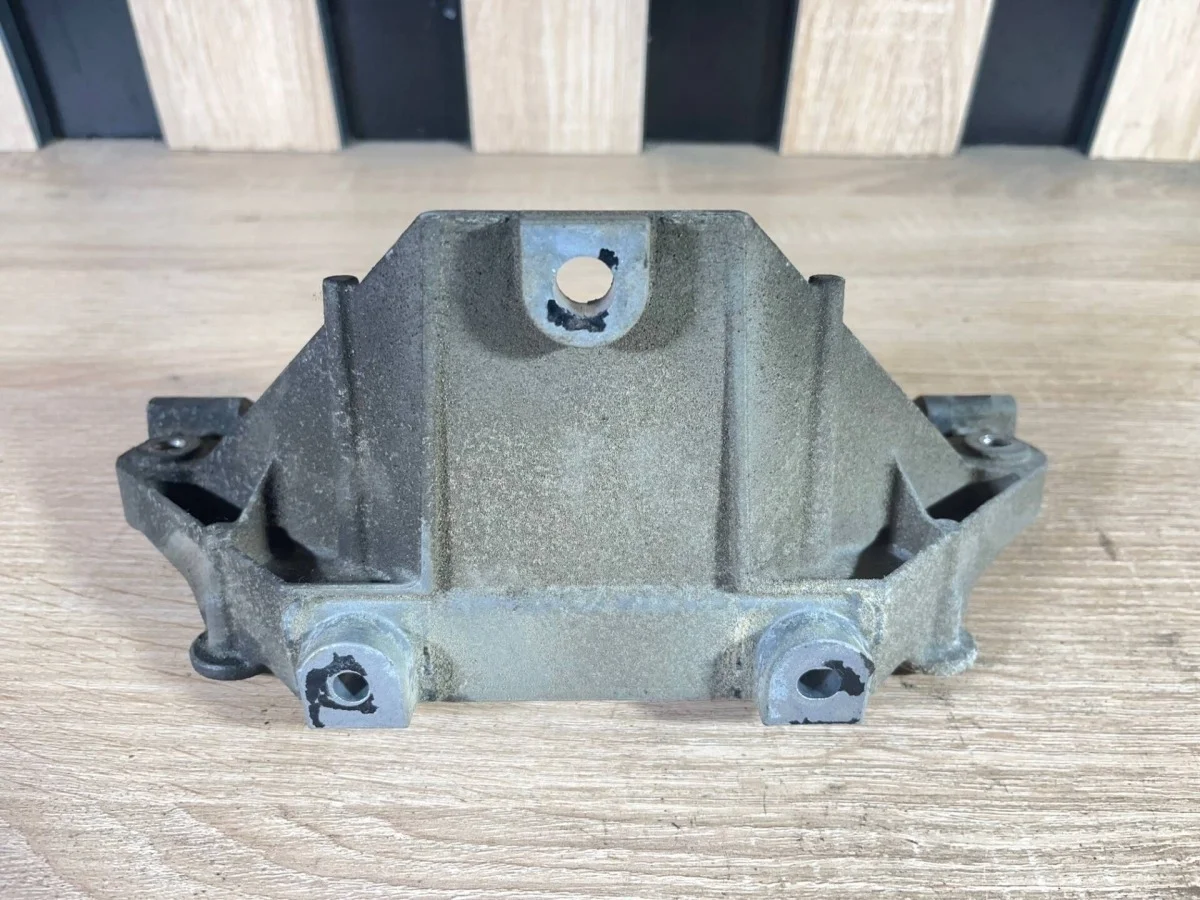 Кронштейн ДВС Bmw X6 2010 51717137238 E71 N57S