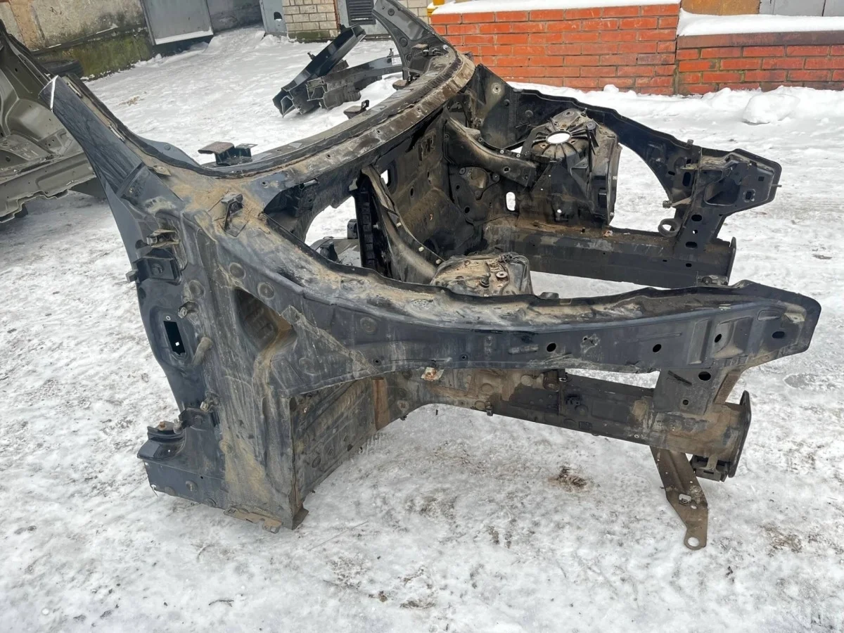 Часть кузова BMW X6 2010 41117174368 E71 N57S, передний