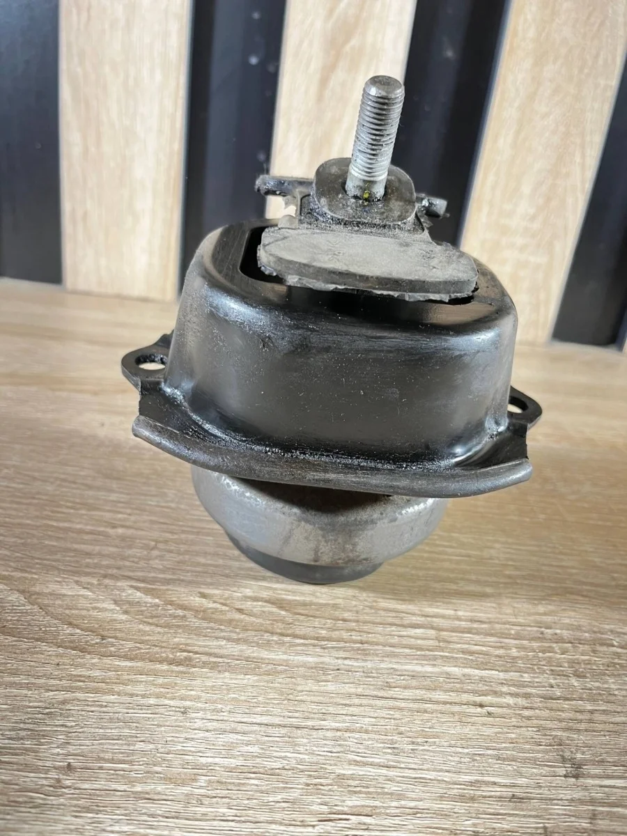 Опора ДВС Bmw X6 2010 22116795417 E71 N57S, левая