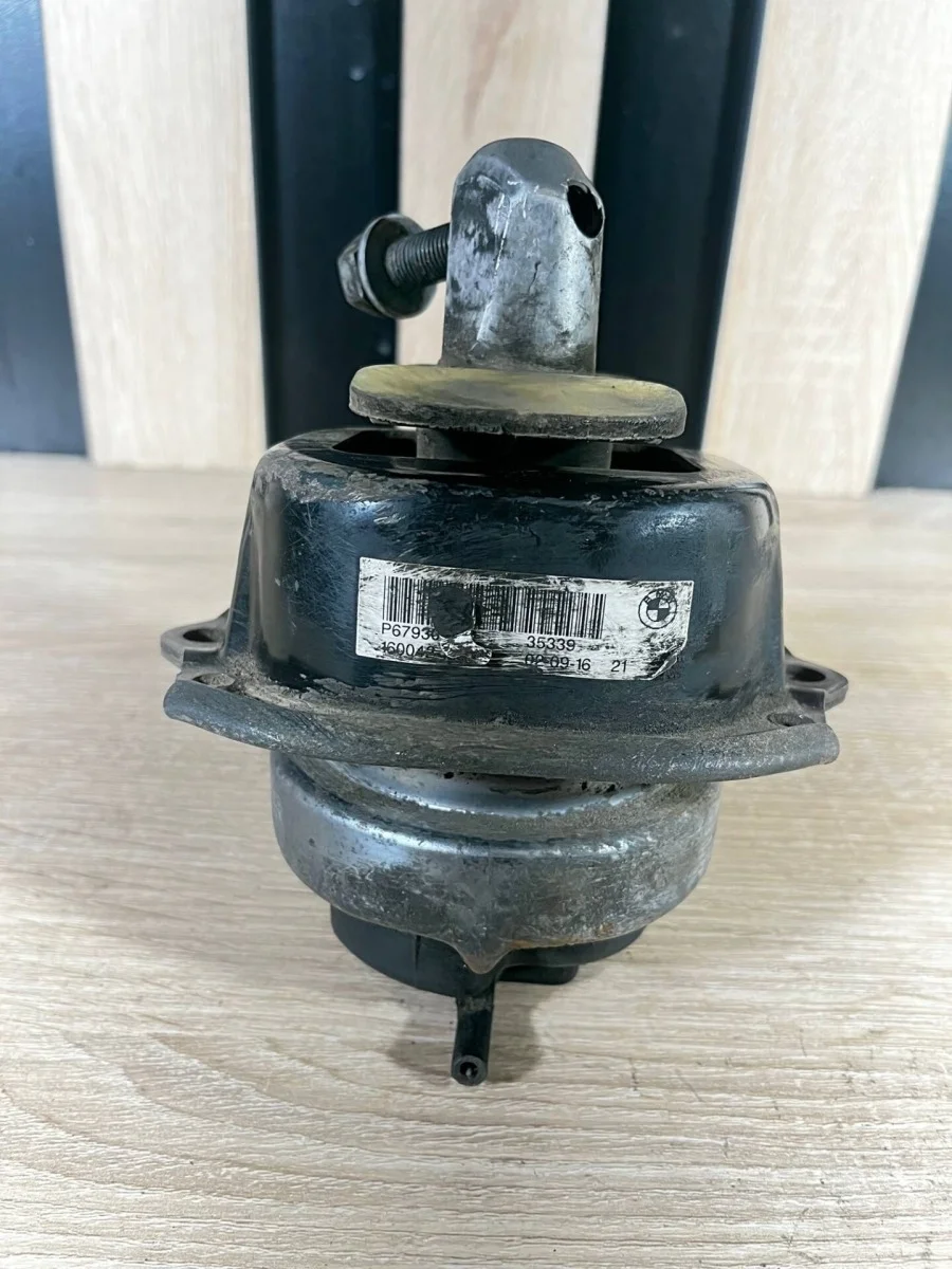 Опора ДВС BMW X6 2010 22116793018 E71 N57S, правая