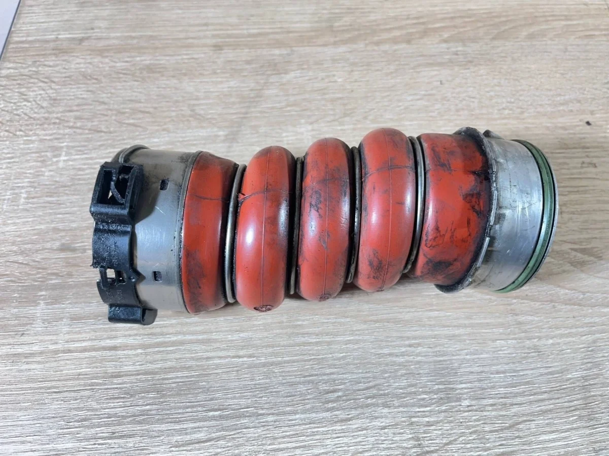 Патрубок воздушный Bmw X6 2010 11617807985 E71 N57S