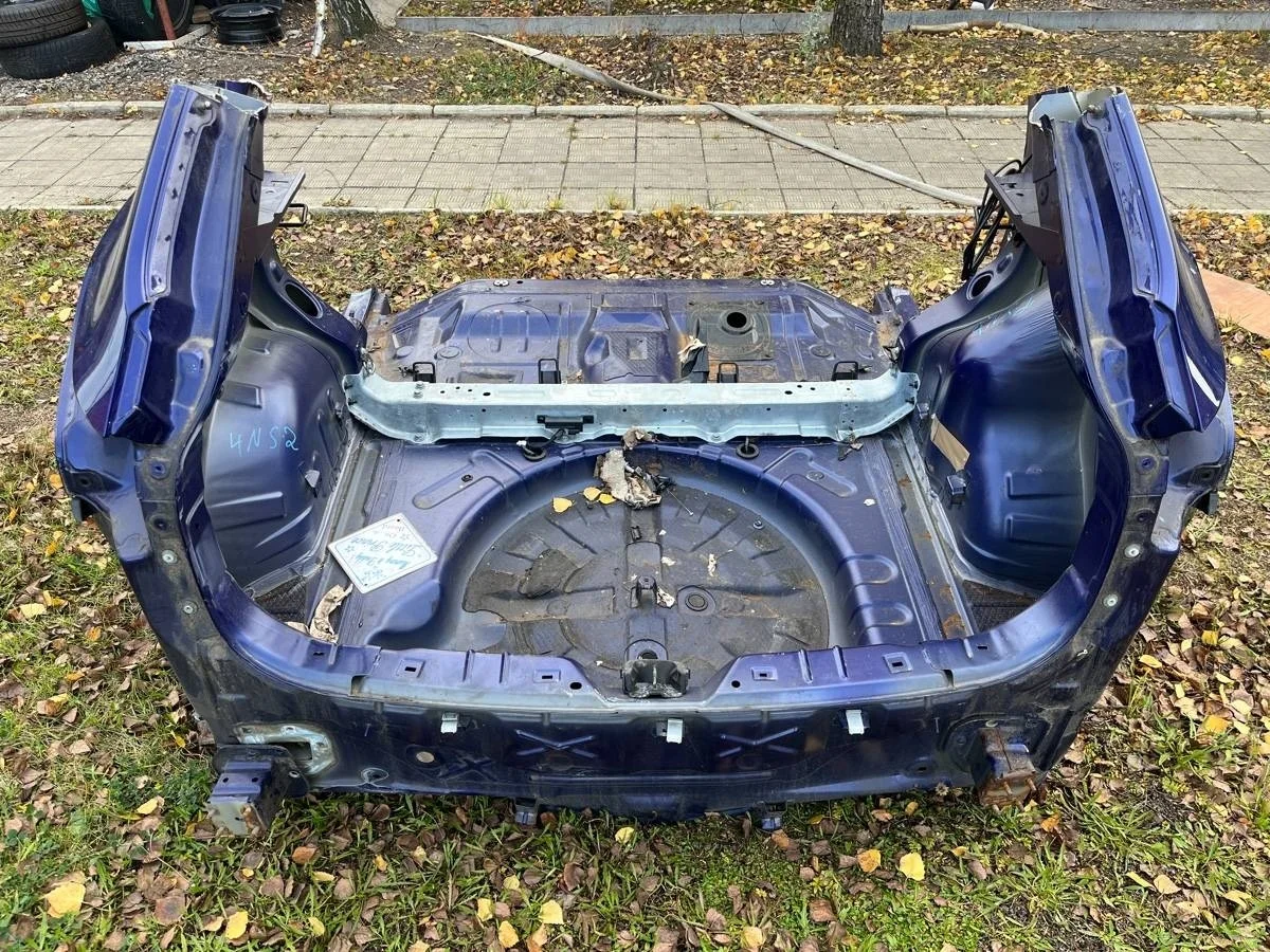 Часть кузова Nissan Qashqai 2014 G81014EAMA J11, задний