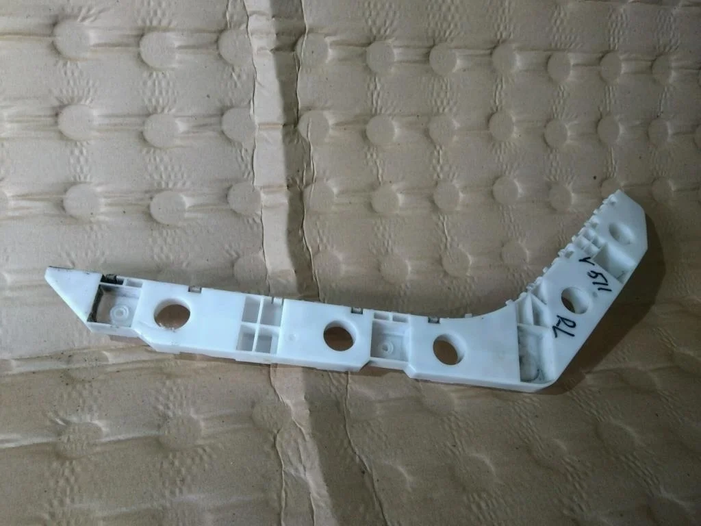 Б.у. крепление бампера зад INFINITI M37 Y51 INFINITI M37 Y51