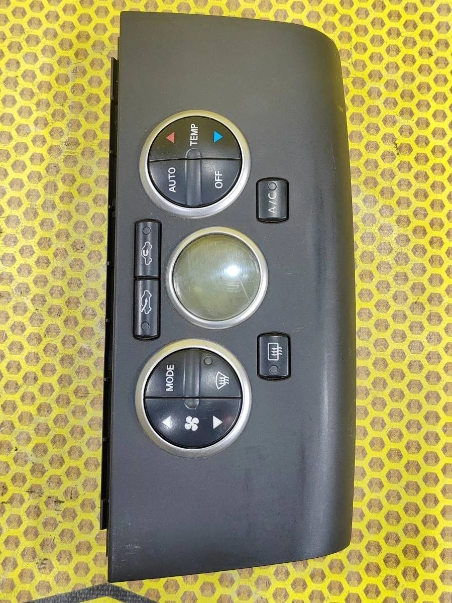 Блок климата Nissan Tiida 2008 27510EM00C C11 HR16DE