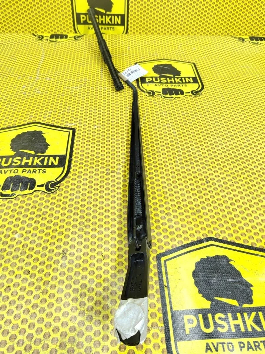 Поводок стеклоочистителя Nissan Tiida 2008 28886EL000 C11 HR16DE, передний правый