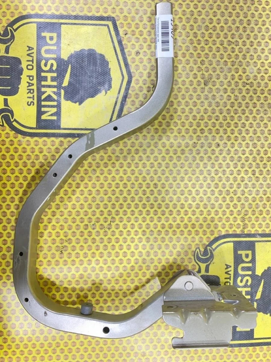 Петля багажника Nissan Almera 2004 844004M500 N16E QG15DE, задняя левая