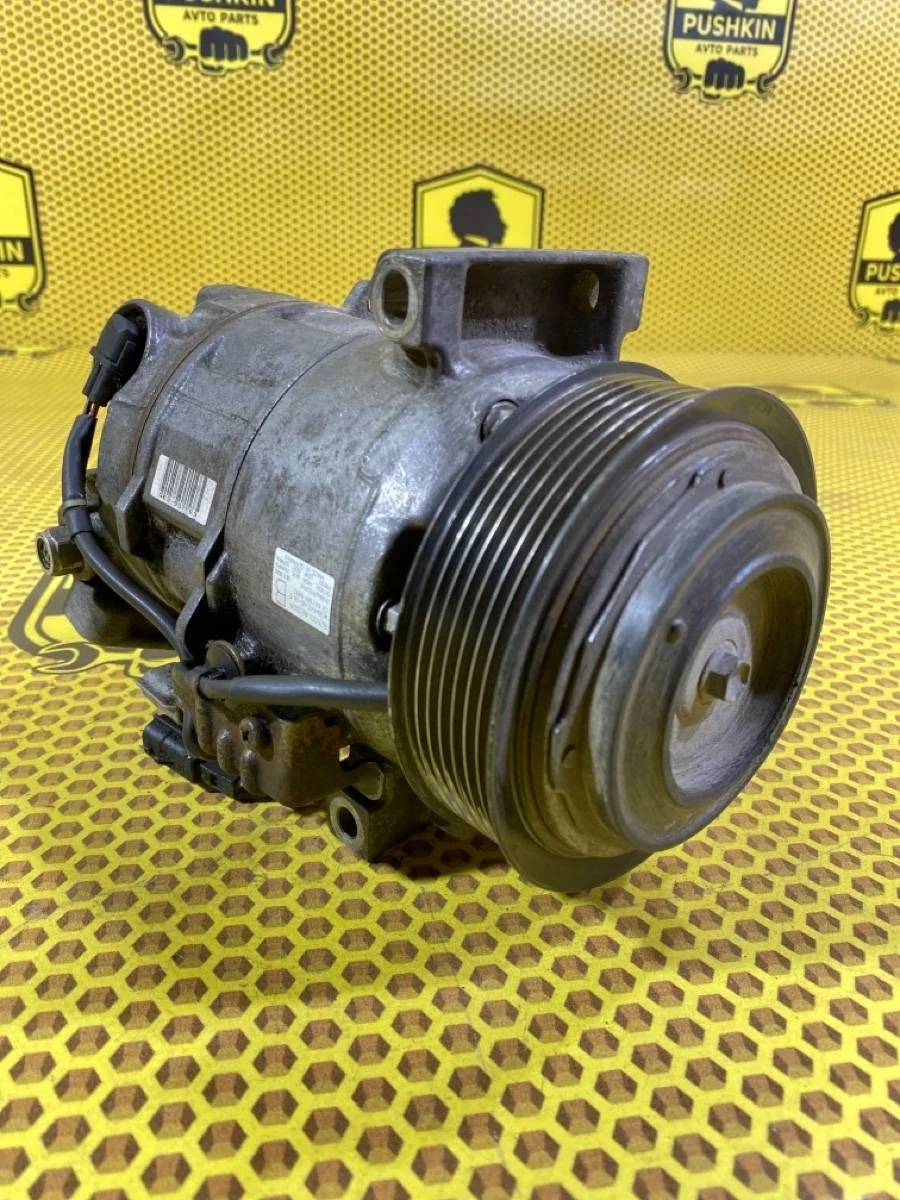 Компрессор кондиционера Nissan Qashqai 2014 926004EB0A J11 R9M
