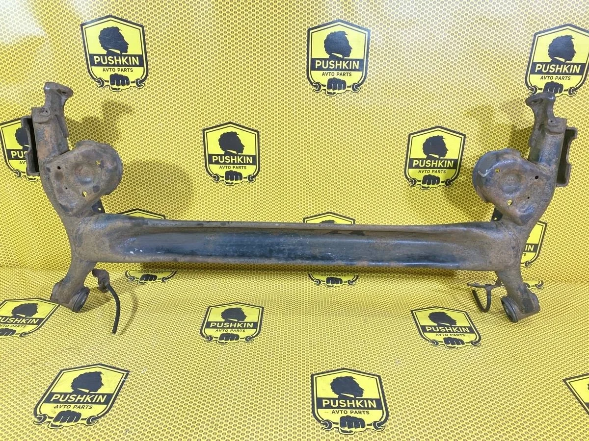 Балка подвески Nissan Qashqai 2014 555014EA0A J11, задняя