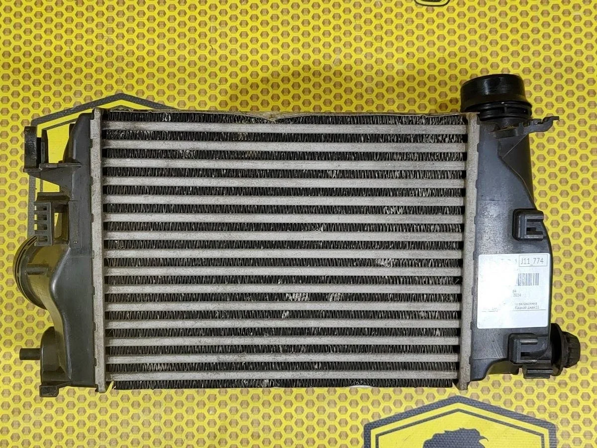 Радиатор интеркулера Nissan Qashqai 2014 144614ED0A J11