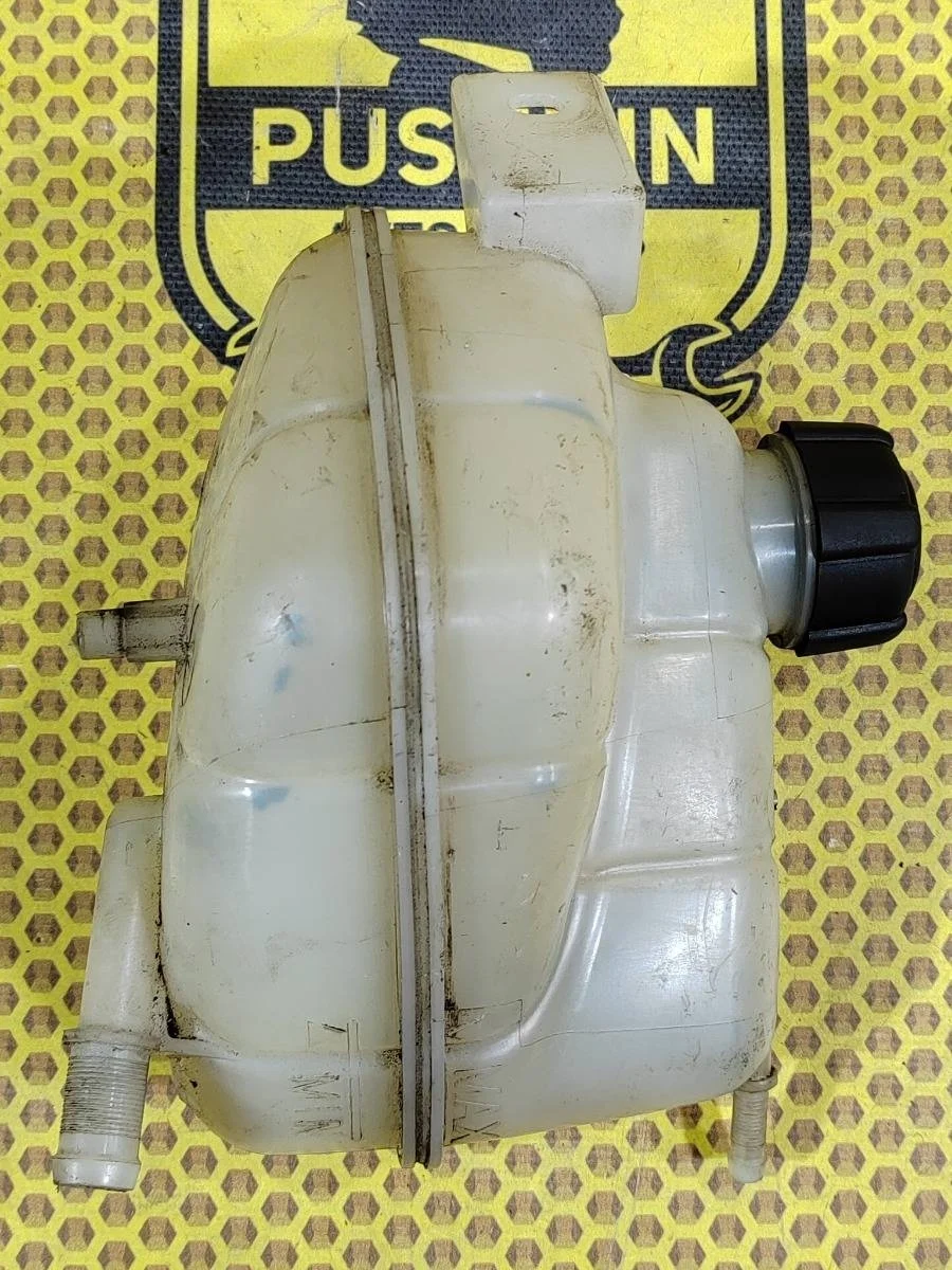 Бачок расширительный Nissan Qashqai 2014 217114EA0A J11