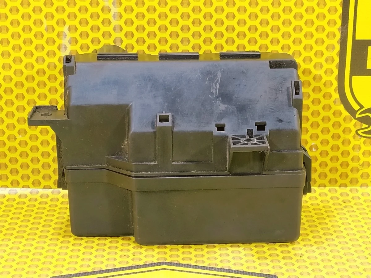 Корпус блока предохранителей Nissan Pathfinder 2007 24382EB30A R51 YD25DDT