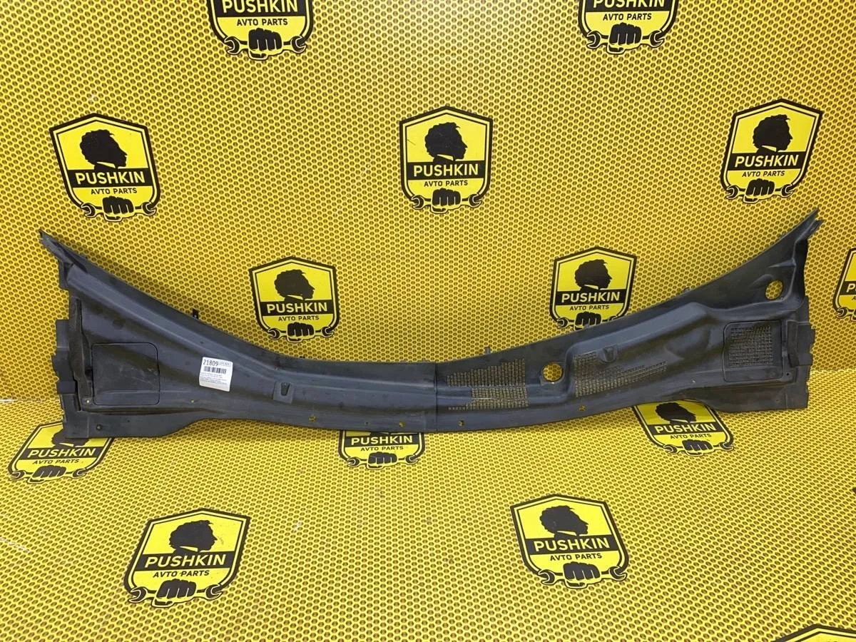 Жабо Nissan Murano 2006 66863CA000 Z50 VQ35DE