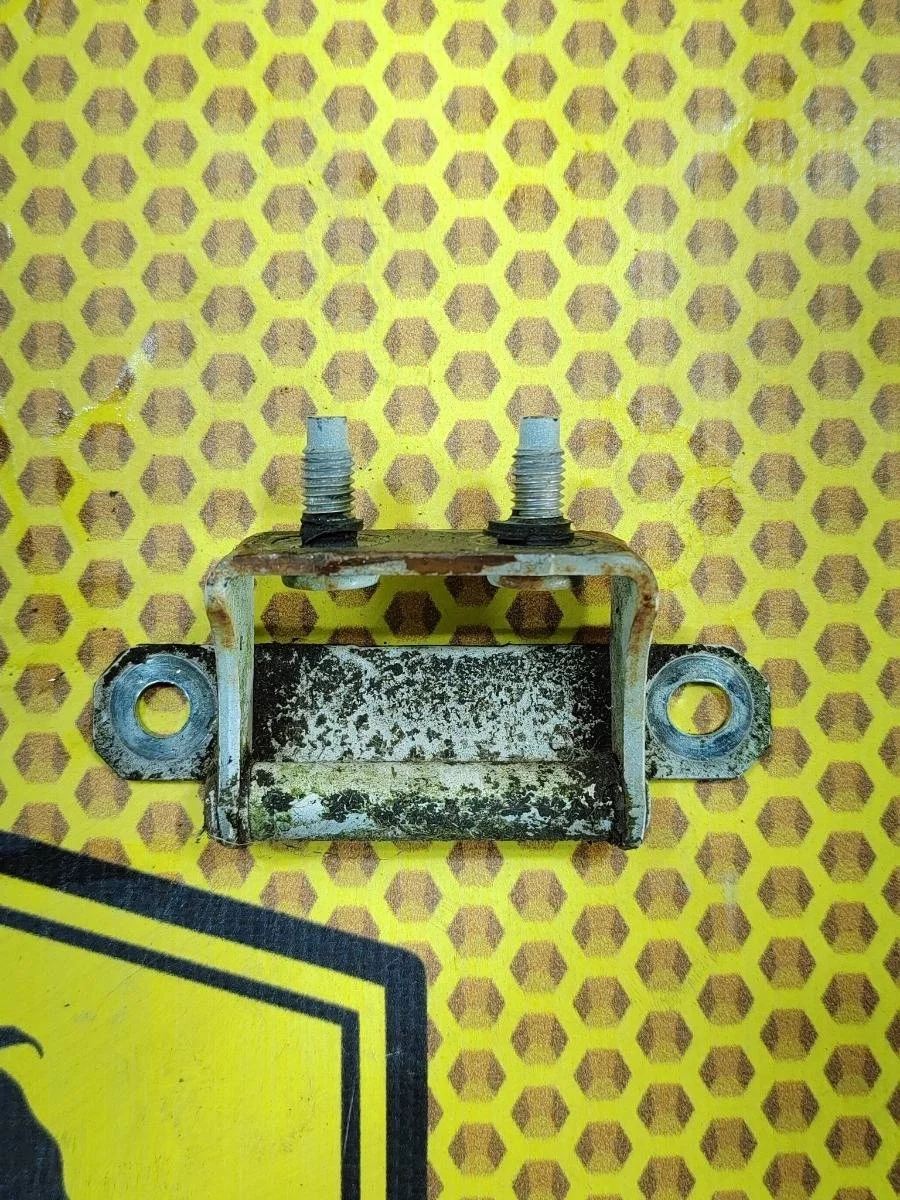 Петля багажника Nissan Xtrail 2010 90400JG000 T31 M9R, задняя