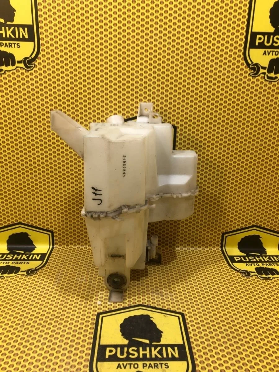 Бачок омывателя Nissan Qashqai 2021 28910HZ31C J11 MR20