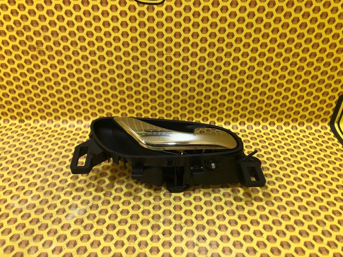 Ручка двери внутренняя Nissan Qashqai 2021 806704EA1A J11 MR20, передняя правая