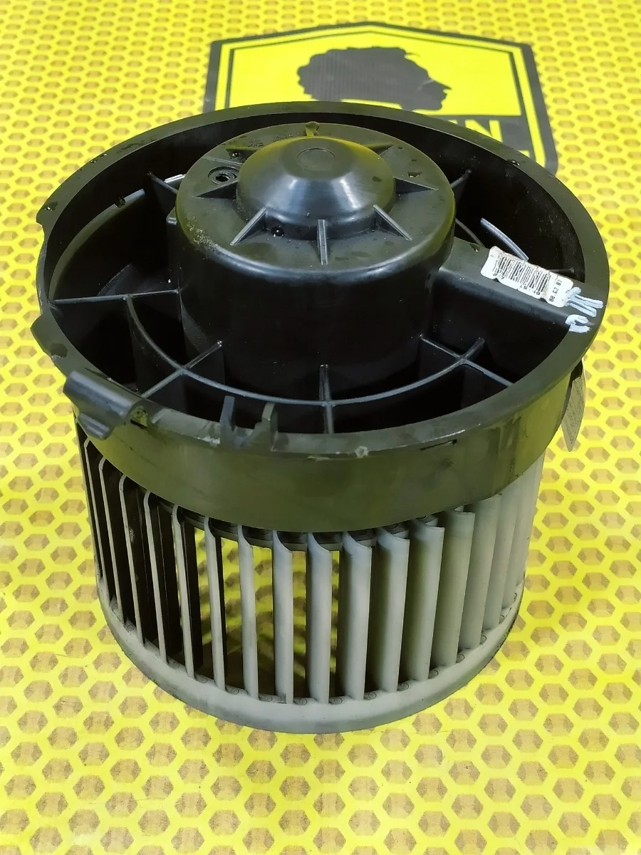 Мотор печки Nissan Qashqai 2008 27225JD00A J10E HR16DE