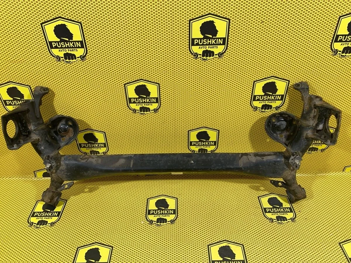 Балка подвески Nissan Qashqai 555014EA0A J11 HRA2DDT, задняя