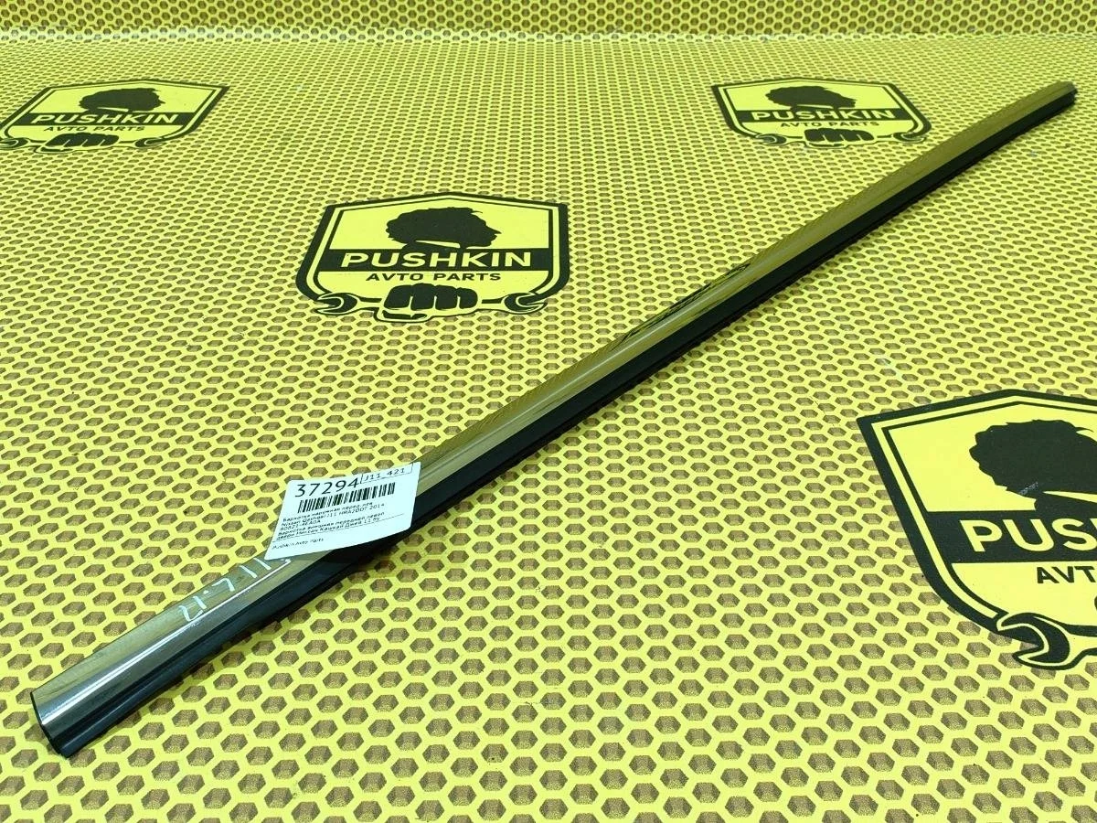 Бархотка внешняя Nissan Qashqai 2014 808214EA0A J11 HRA2DDT, передняя левая