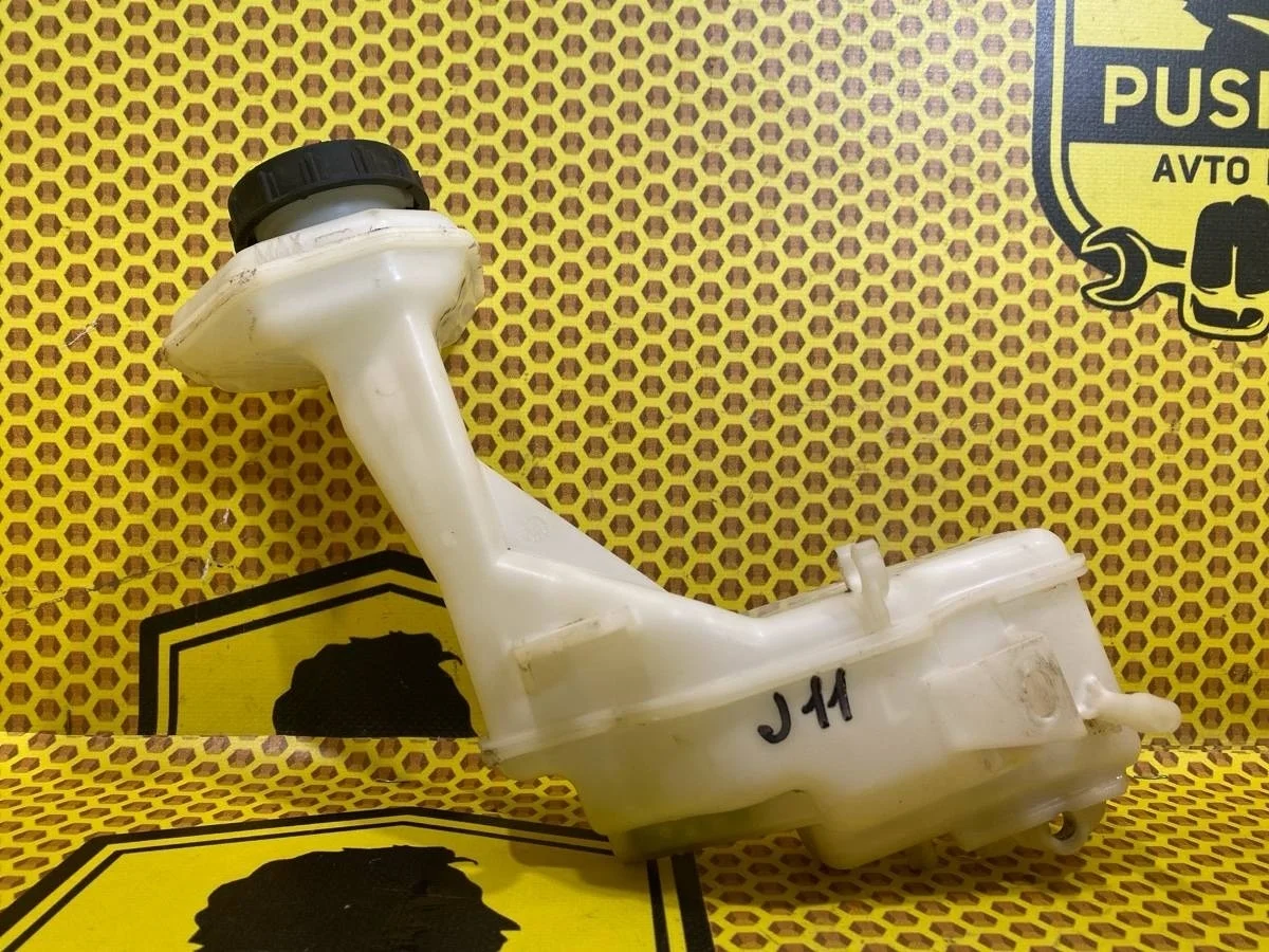 Бачок ГТЦ Nissan Qashqai 2014 460914EH1A J11 HRA2DDT