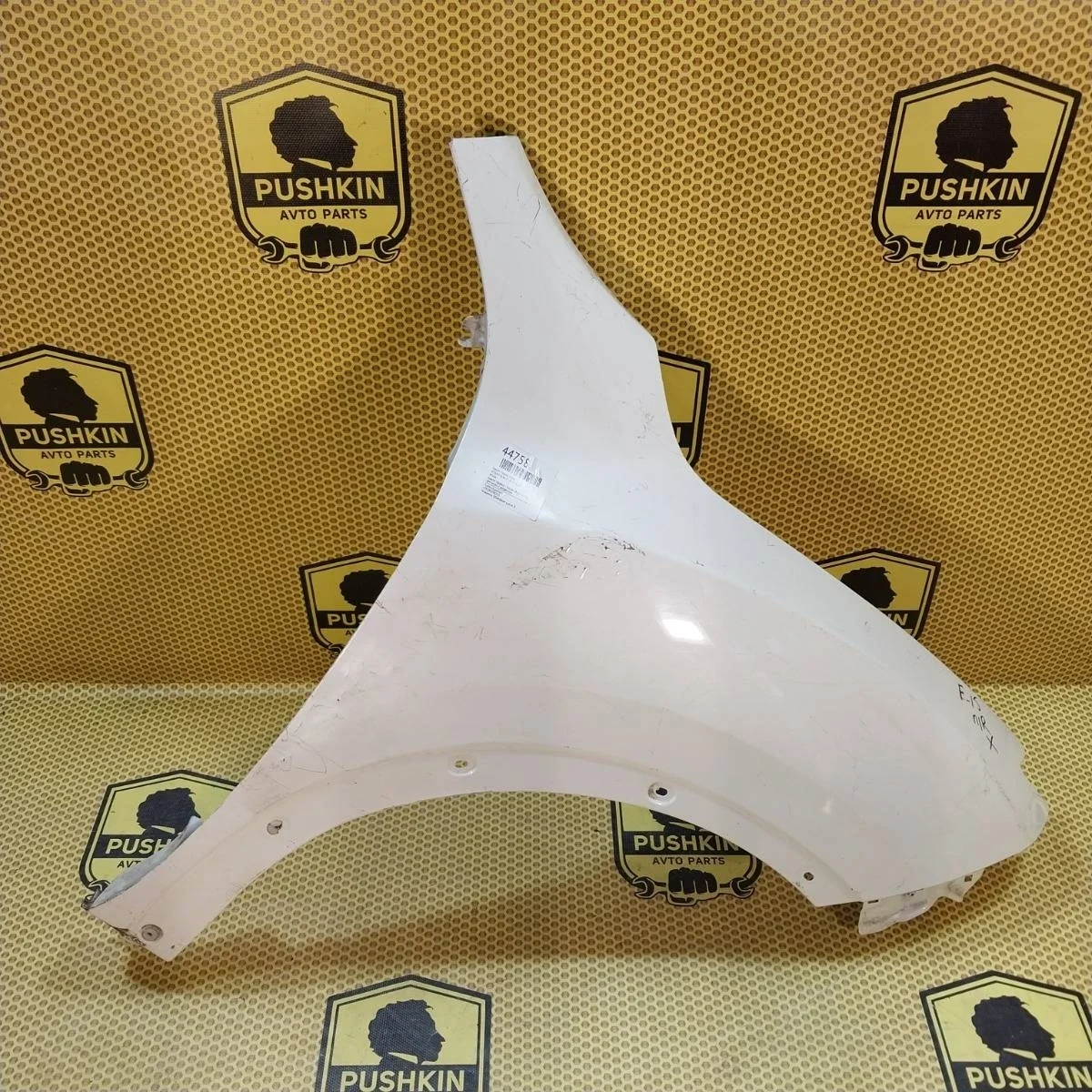 Крыло NISSAN Juke 2011 F31001KKMA F15 HR16, переднее правое