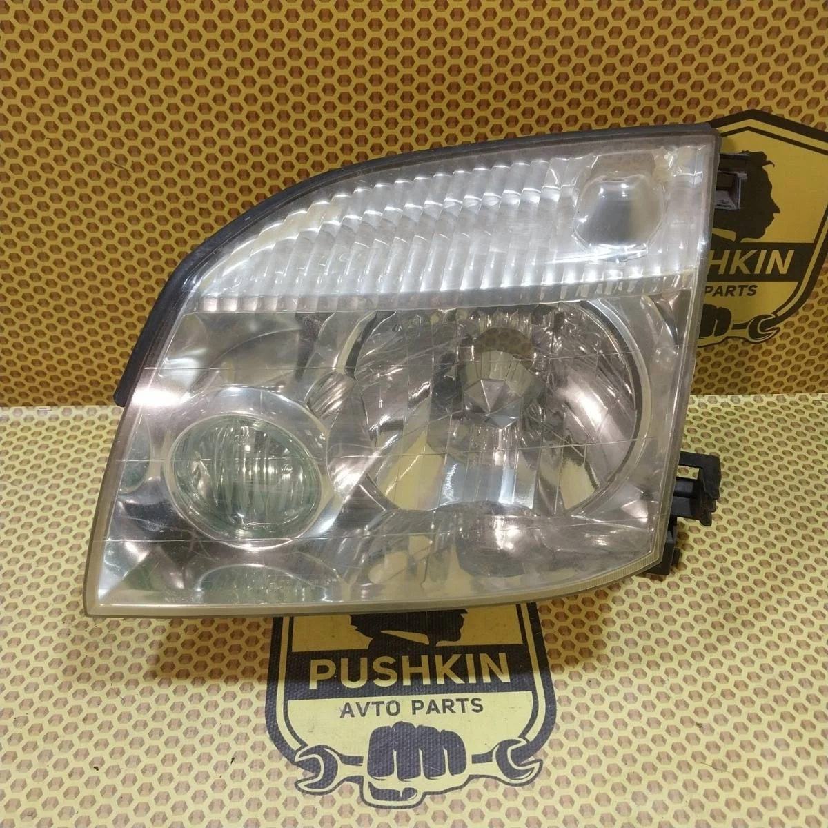 Фара Nissan Xtrail 2003 260608H925 T30, передняя левая