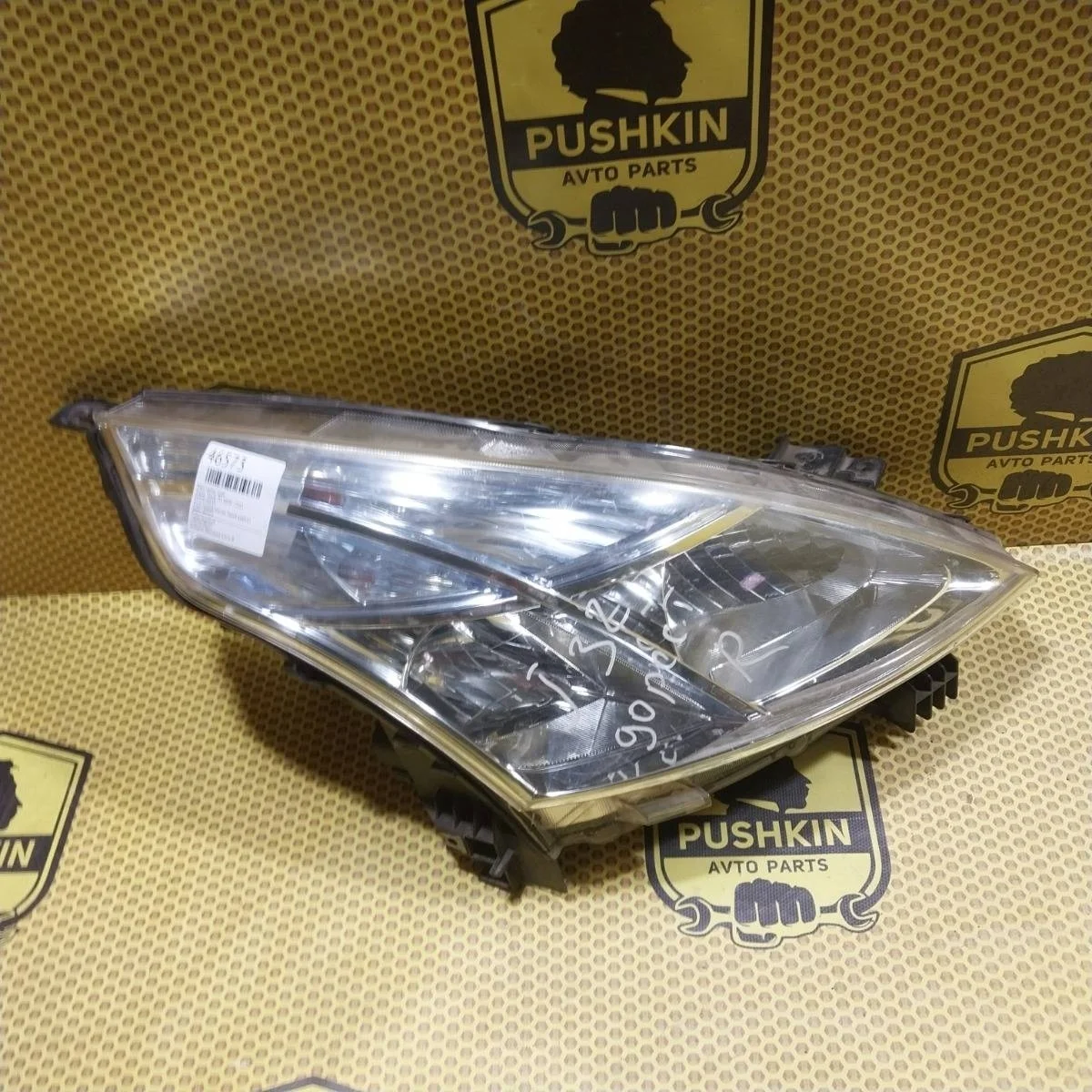 Фара Nissan Teana 2008—2011 26010JN65A J32, передняя правая