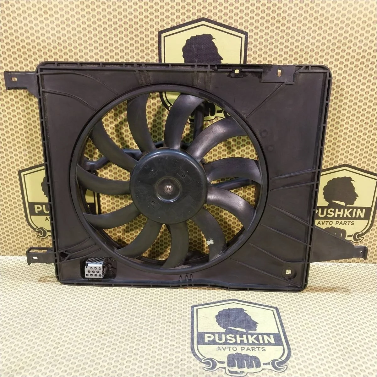 Вентилятор охлаждения Nissan Qashqai 2010 21481JD00C J10