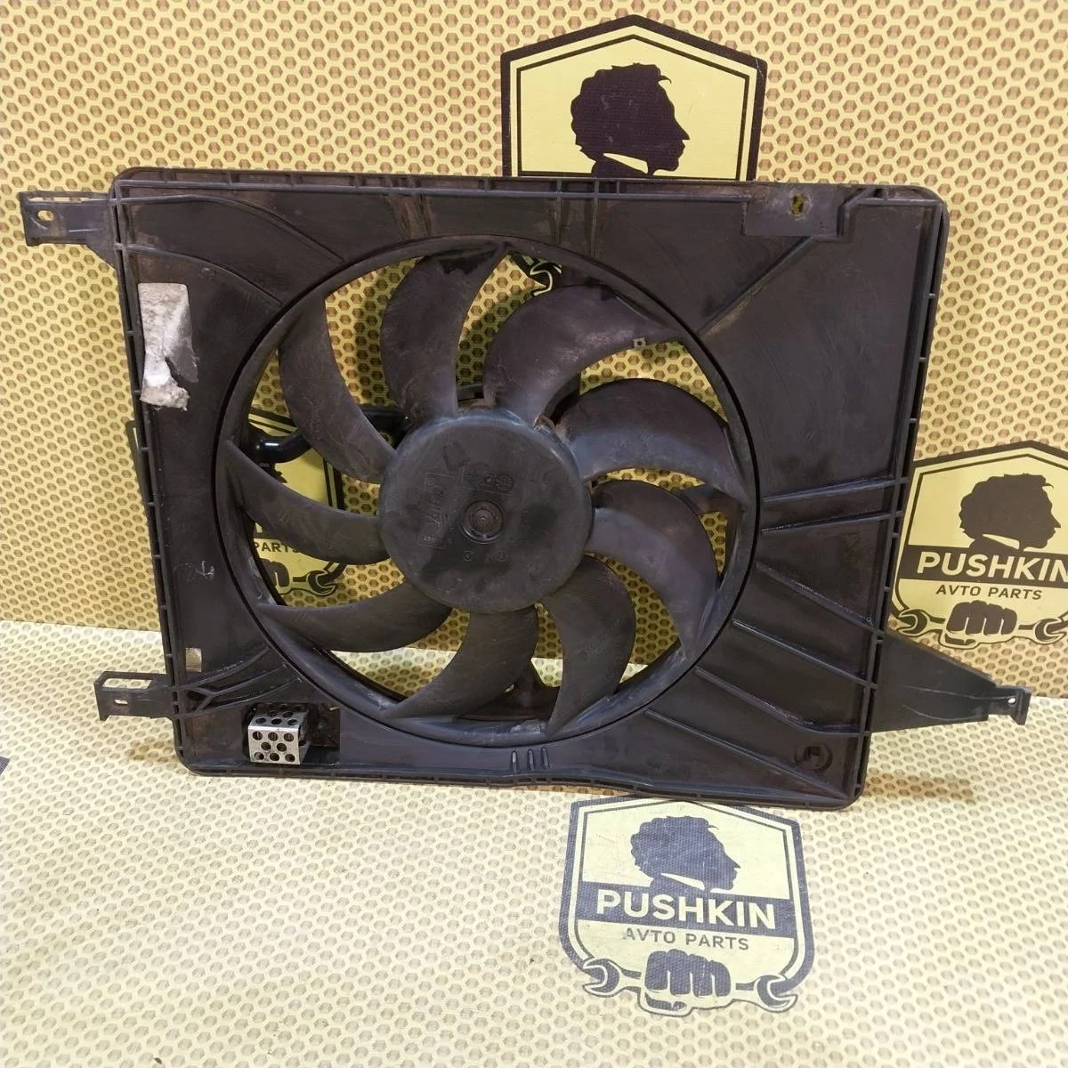 Вентилятор охлаждения Nissan Qashqai 2010 21481JD00C J10