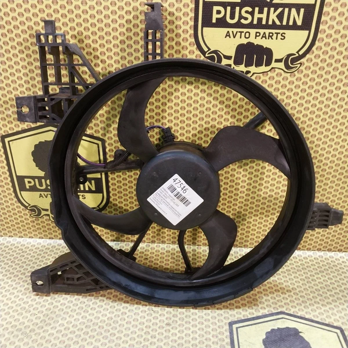 Вентилятор охлаждения Nissan Note 2008 21481AX600 E11 CR12DE