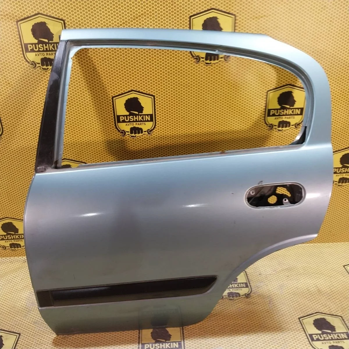 Дверь Nissan Almera 2004 821015M431 N16E QG15DE, задняя левая