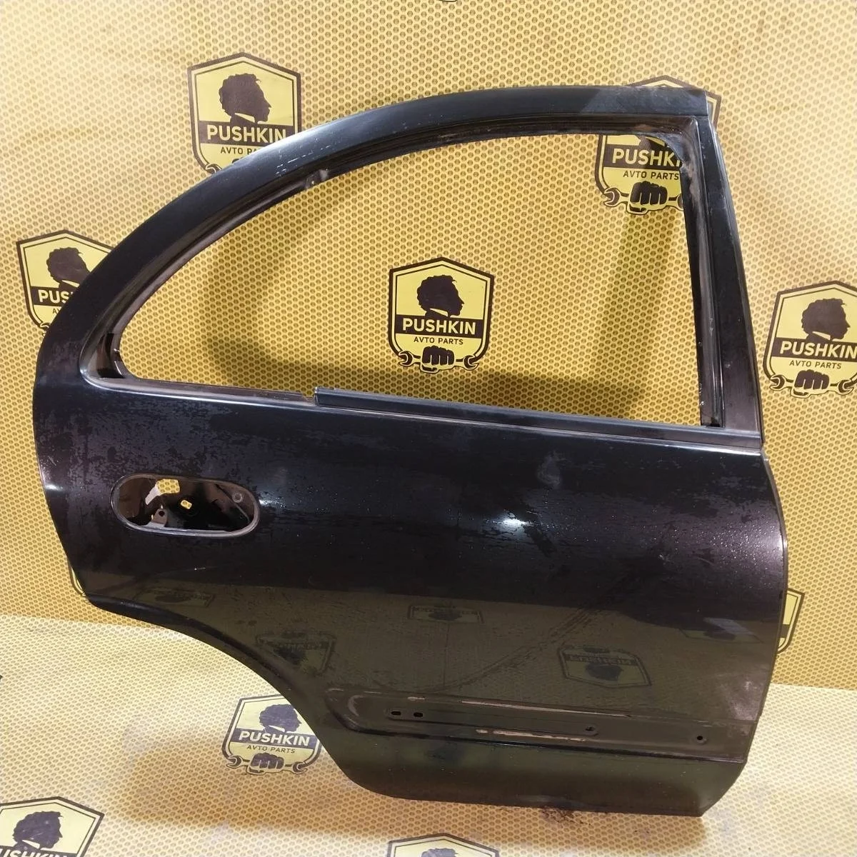 Дверь Nissan Almera 2004 821009M730 N16E QG15DE, задняя правая