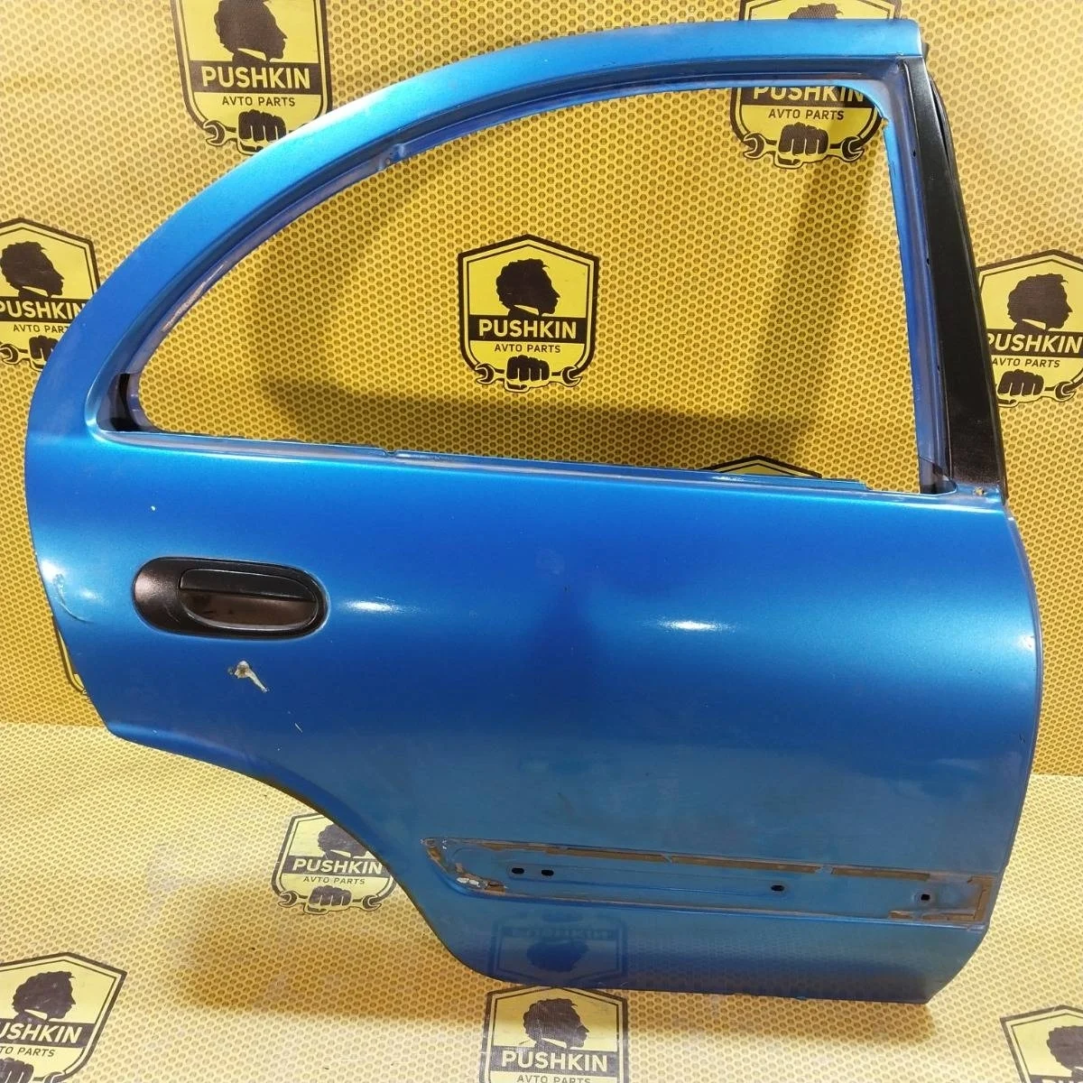 Дверь Nissan Almera 2004 821009M730 N16E QG15DE, задняя правая