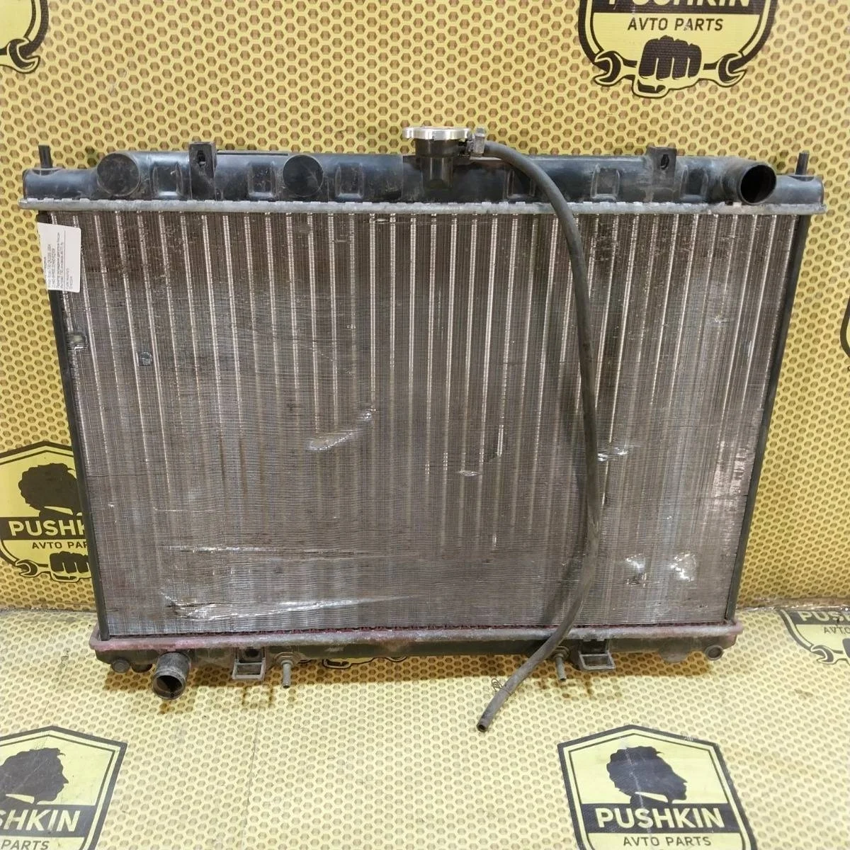 Радиатор основной Nissan Xtrail 2004 214608H900 T30 QR20DE