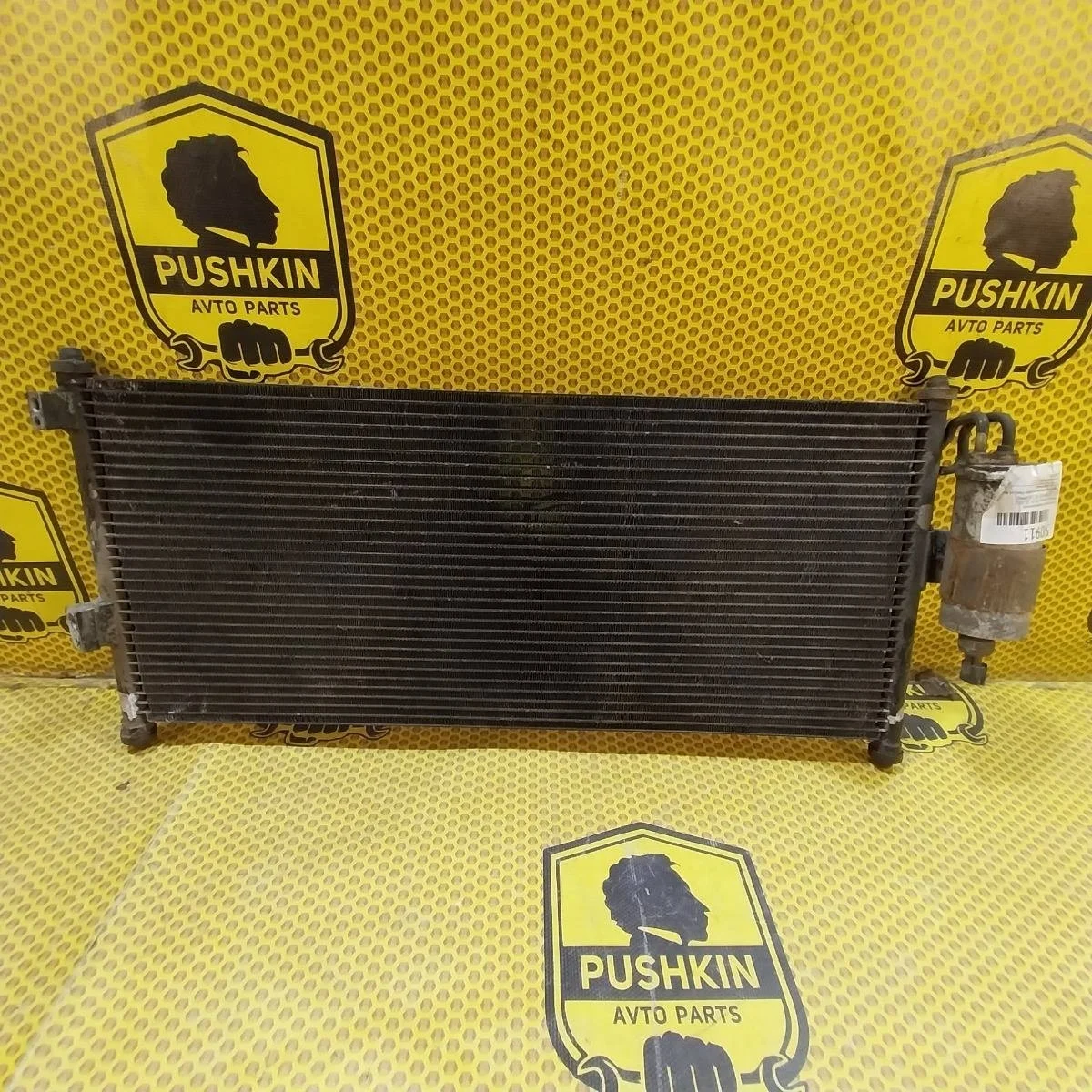 Радиатор кондиционера Nissan Almera 2002 92110BM400 N16E QG