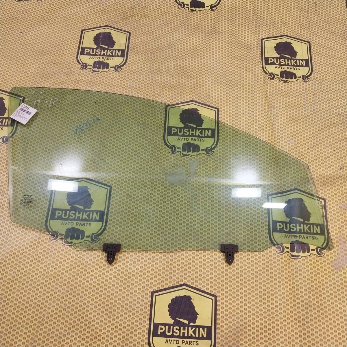 Стекло двери Nissan Qashqai 2009 80300JD000 J10, переднее правое