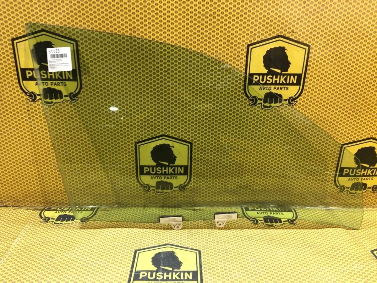 Стекло двери Nissan Maxima 2004 803003Y563 CA33, переднее правое